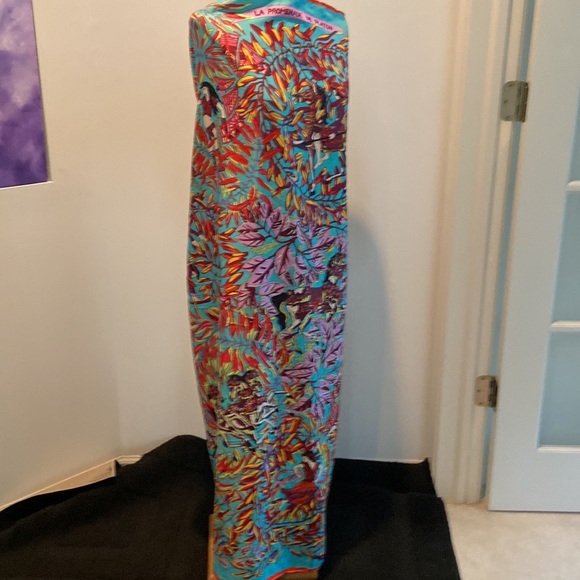 HERMÈS LA PROMEMENADE DE PLATON SILK WRAP/SHAWL 120 CM - Picture 1 of 16